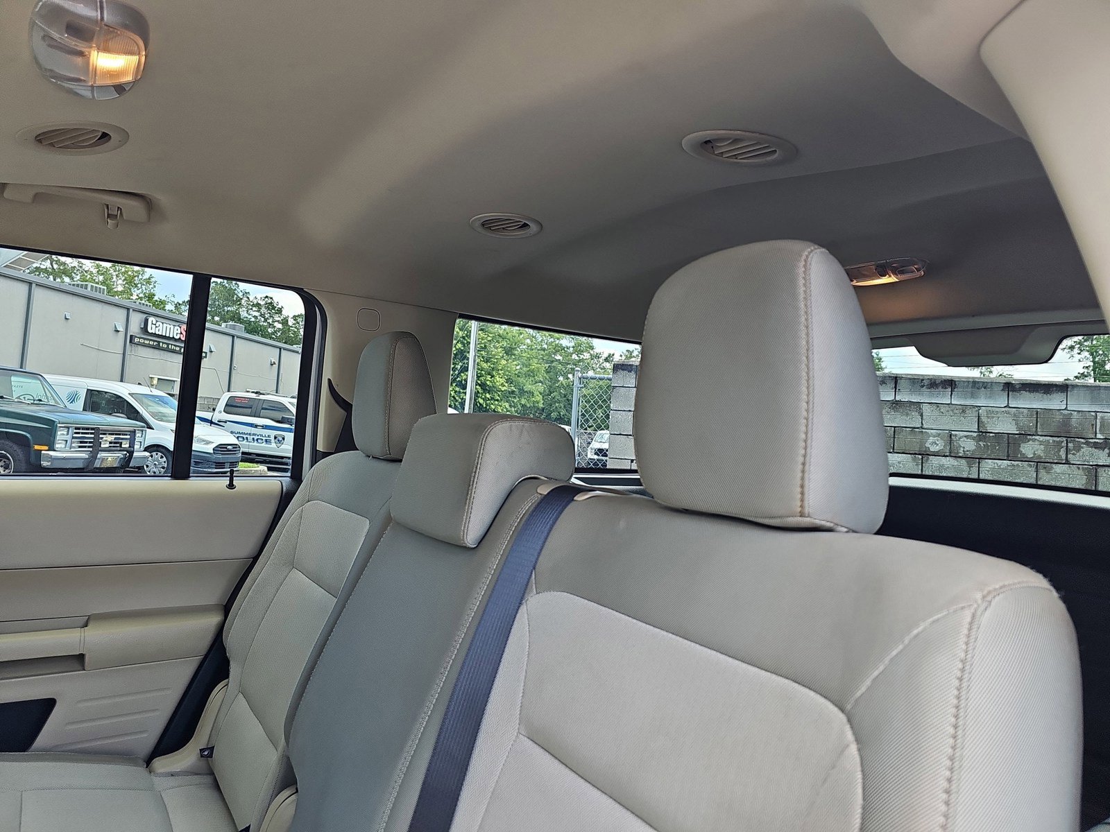 Used 2018 Ford Flex SE FWD image 13