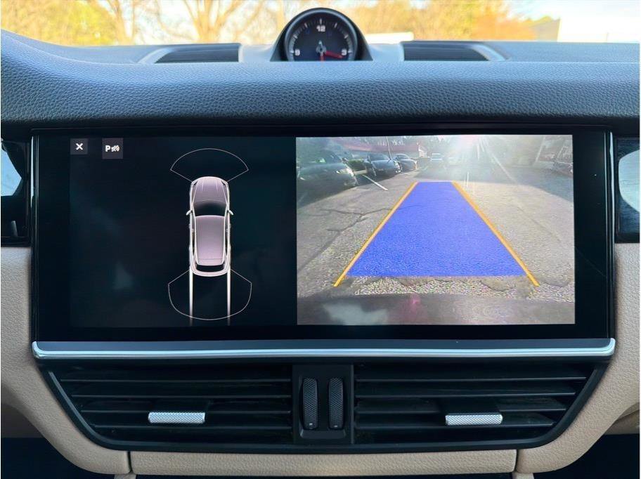 Used 2020 Porsche Cayenne S image 26