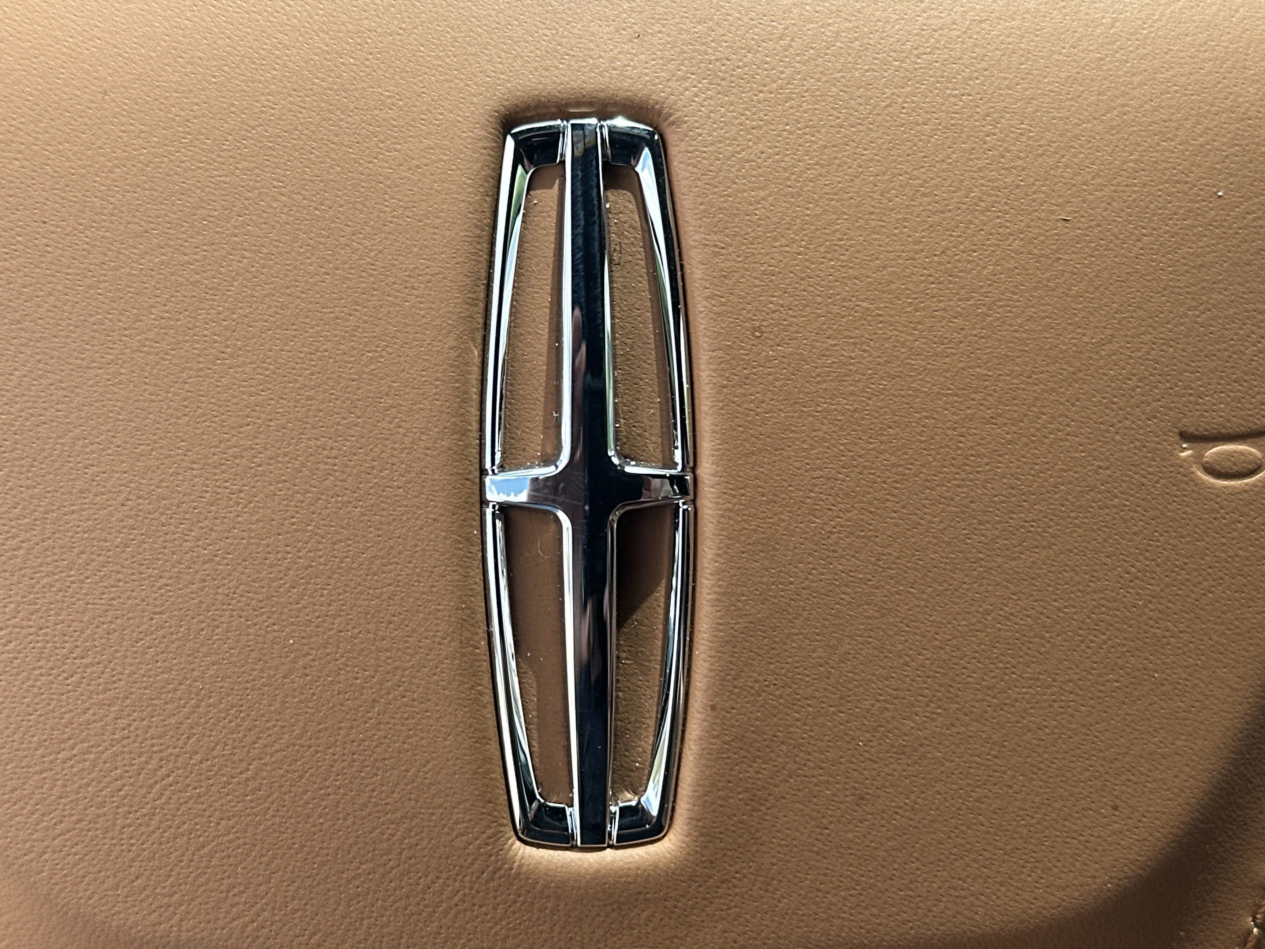New 2025 Lincoln Aviator Black Label image 22