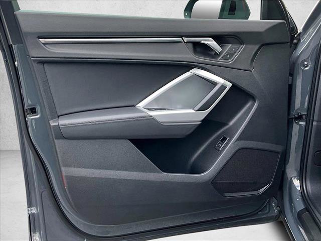 Used 2020 Audi Q3 2.0T Premium w/ Convenience Package image 18