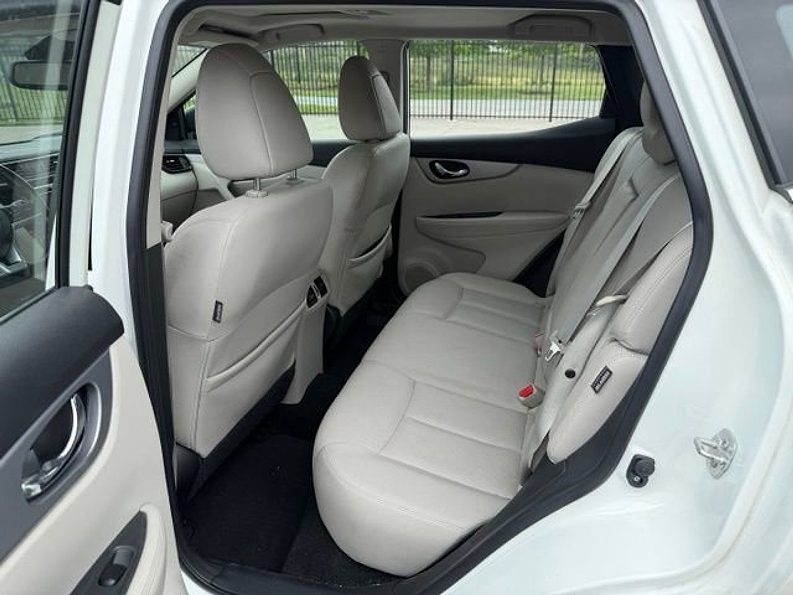 Used 2020 Nissan Rogue Sport SL w/ Premium Package AWD/4WD image 10