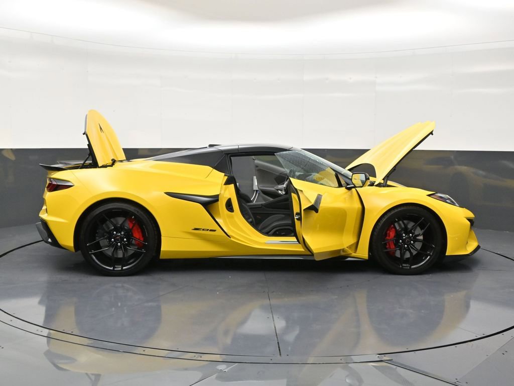 Used 2026 Chevrolet Corvette Z06 image 29