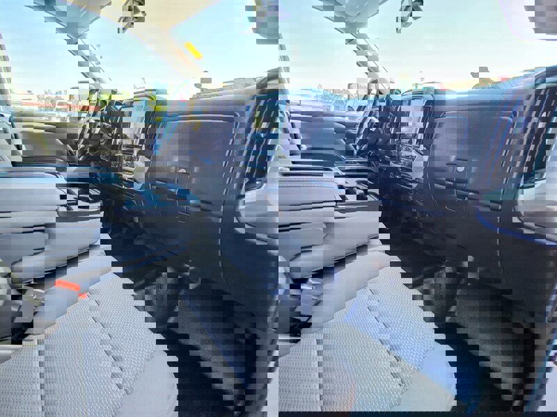 Used 2018 Chevrolet Silverado 1500 LT w/ All Star Edition image 12