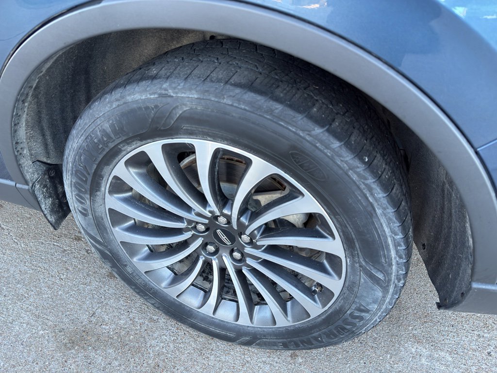 Used 2020 Lincoln Aviator Reserve w/ Equipment Group 201A image 8