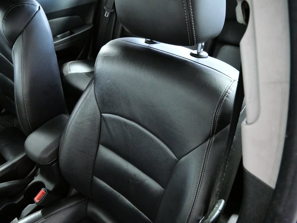 Used 2015 Chevrolet Cruze LTZ FWD image 17