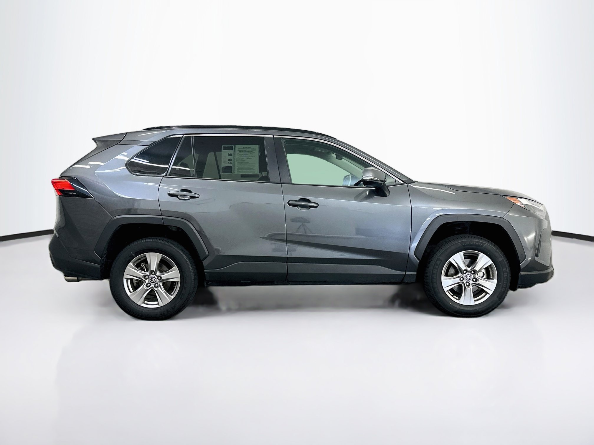 Used 2025 Toyota RAV4 XLE AWD/4WD image 10