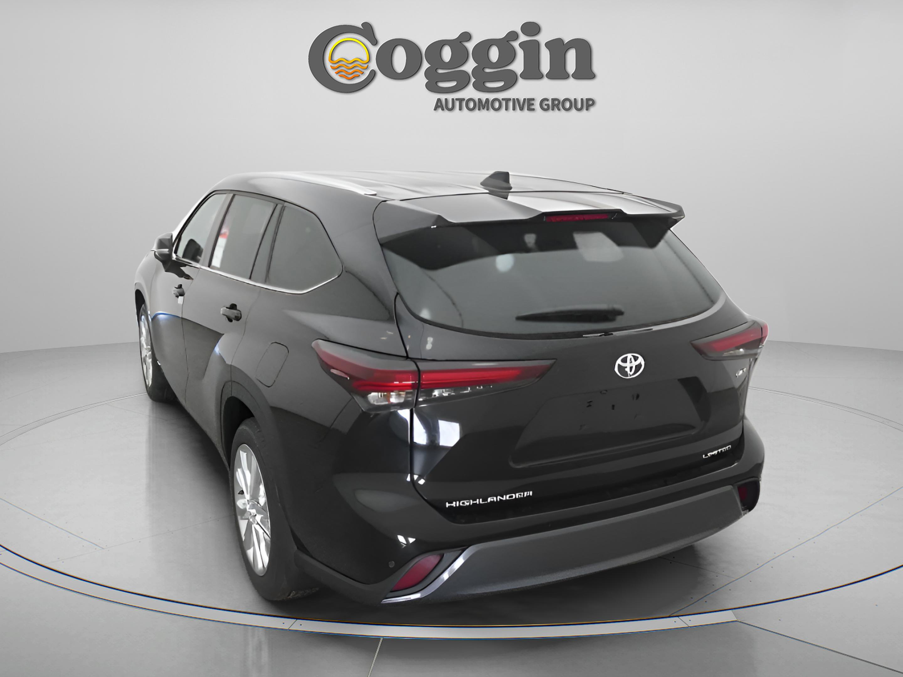 New 2026 Toyota Highlander Limited image 12