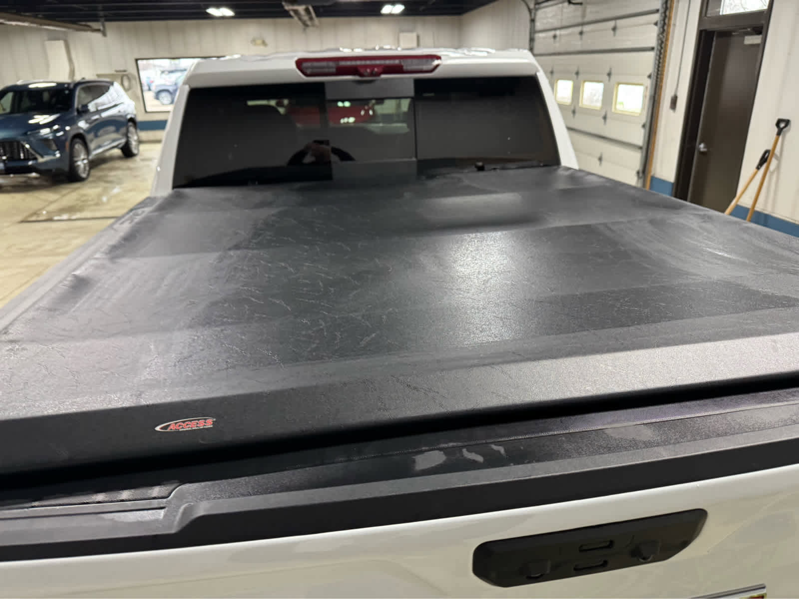 Certified 2025 GMC Sierra 1500 AT4 w/ AT4 Premium Package image 8