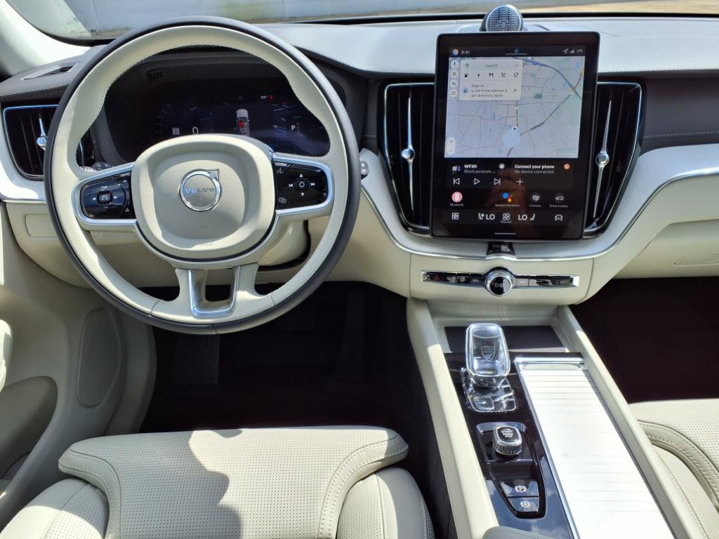 New 2026 Volvo XC60 T8 Ultra image 13