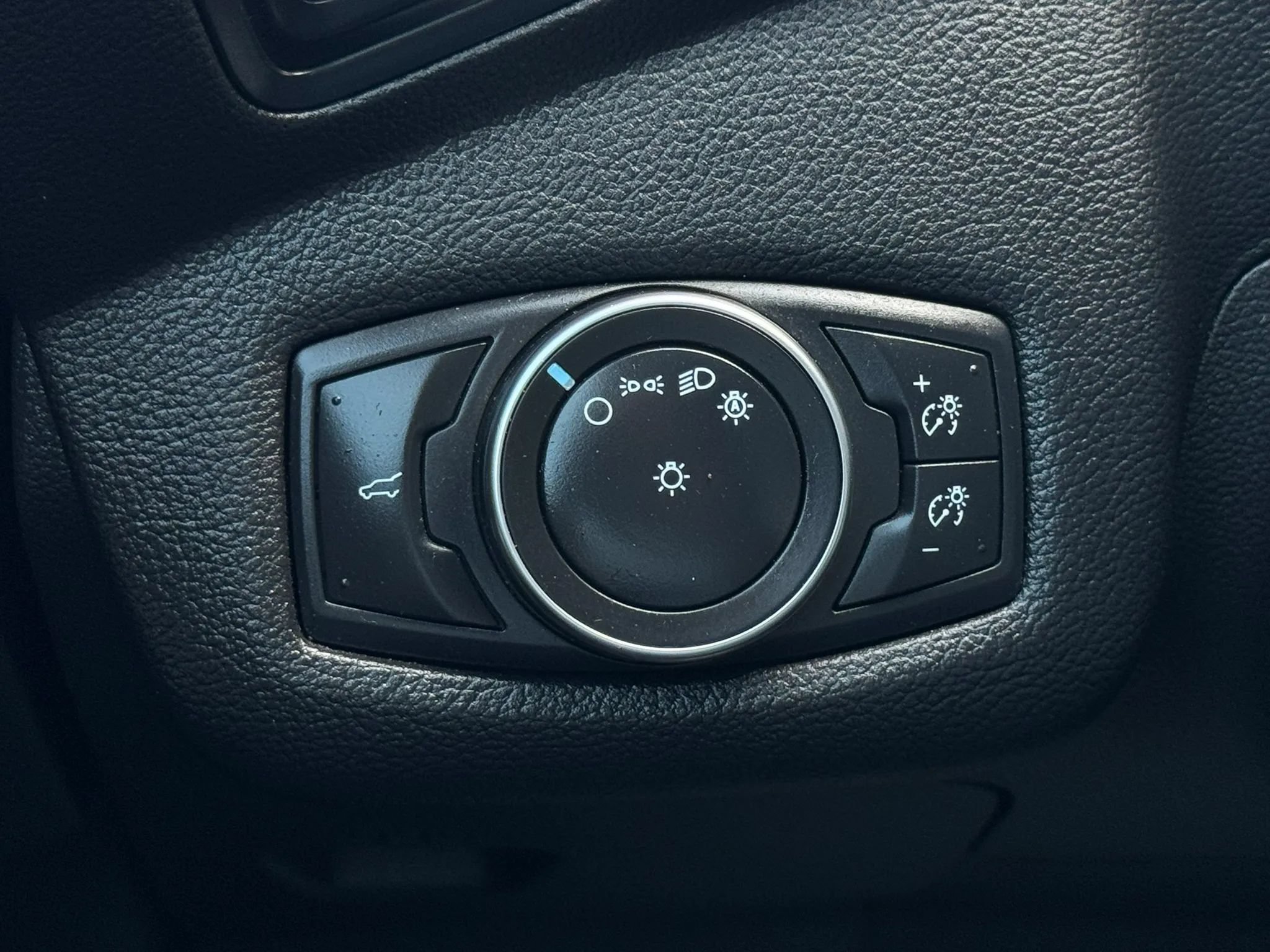 Used 2019 Ford Escape S FWD image 34