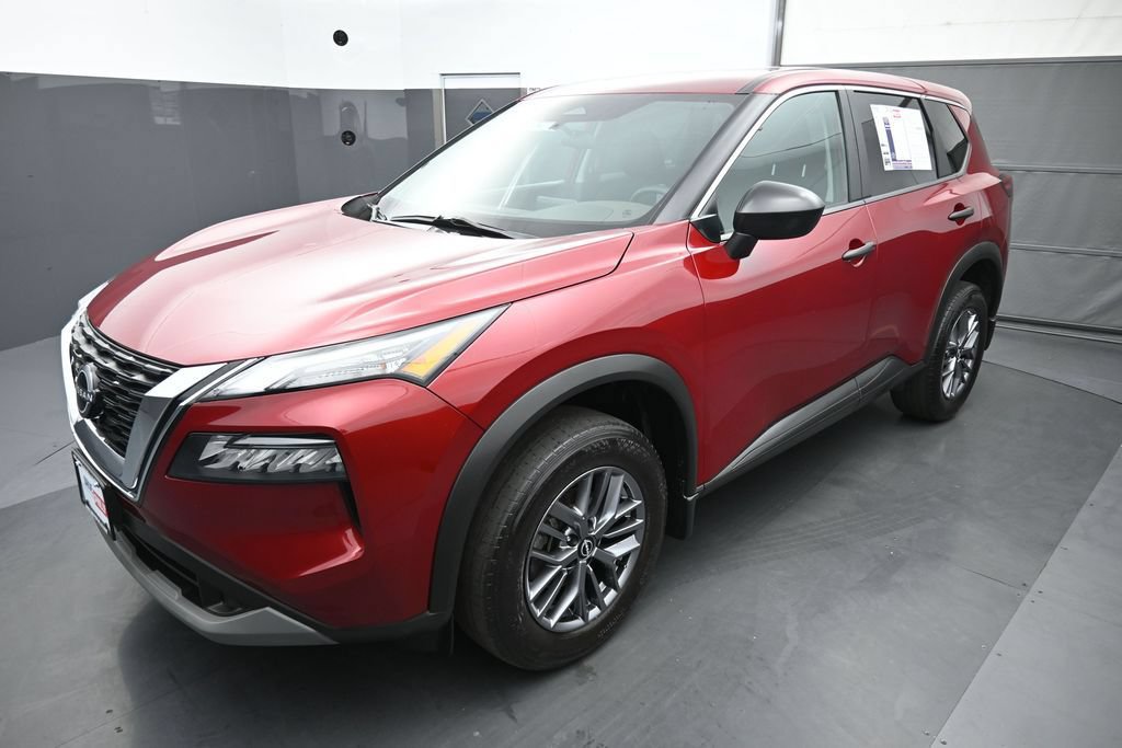 Used 2023 Nissan Rogue S AWD/4WD image 13