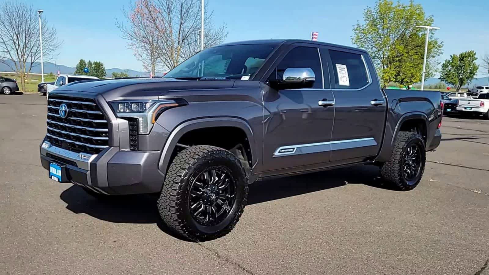 Used 2024 Toyota Tundra Capstone AWD/4WD image 4