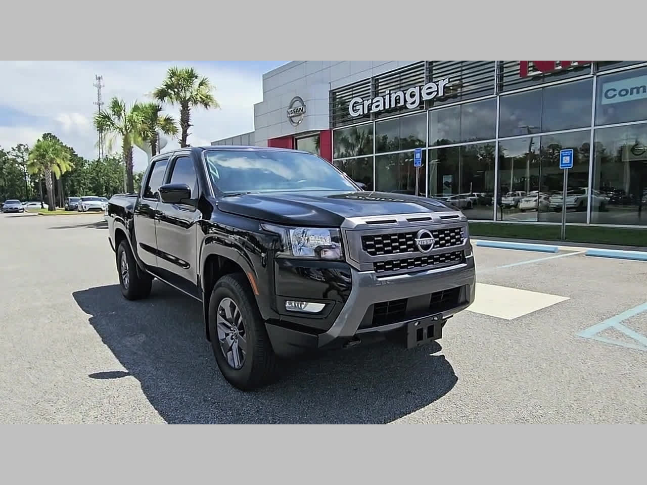 Used 2025 Nissan Frontier SV w/ SV Convenience Package AWD/4WD image 18