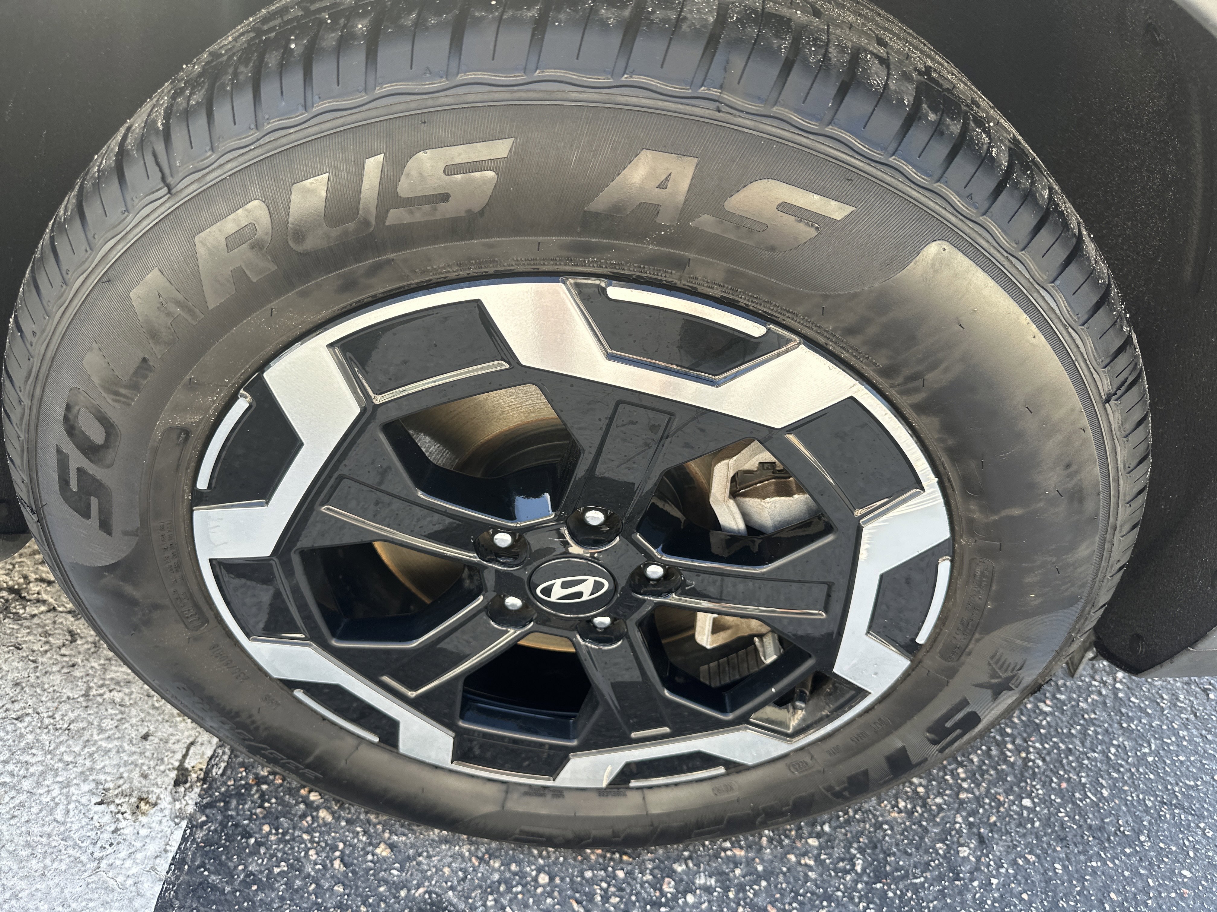 Used 2024 Hyundai Santa Fe SEL image 6