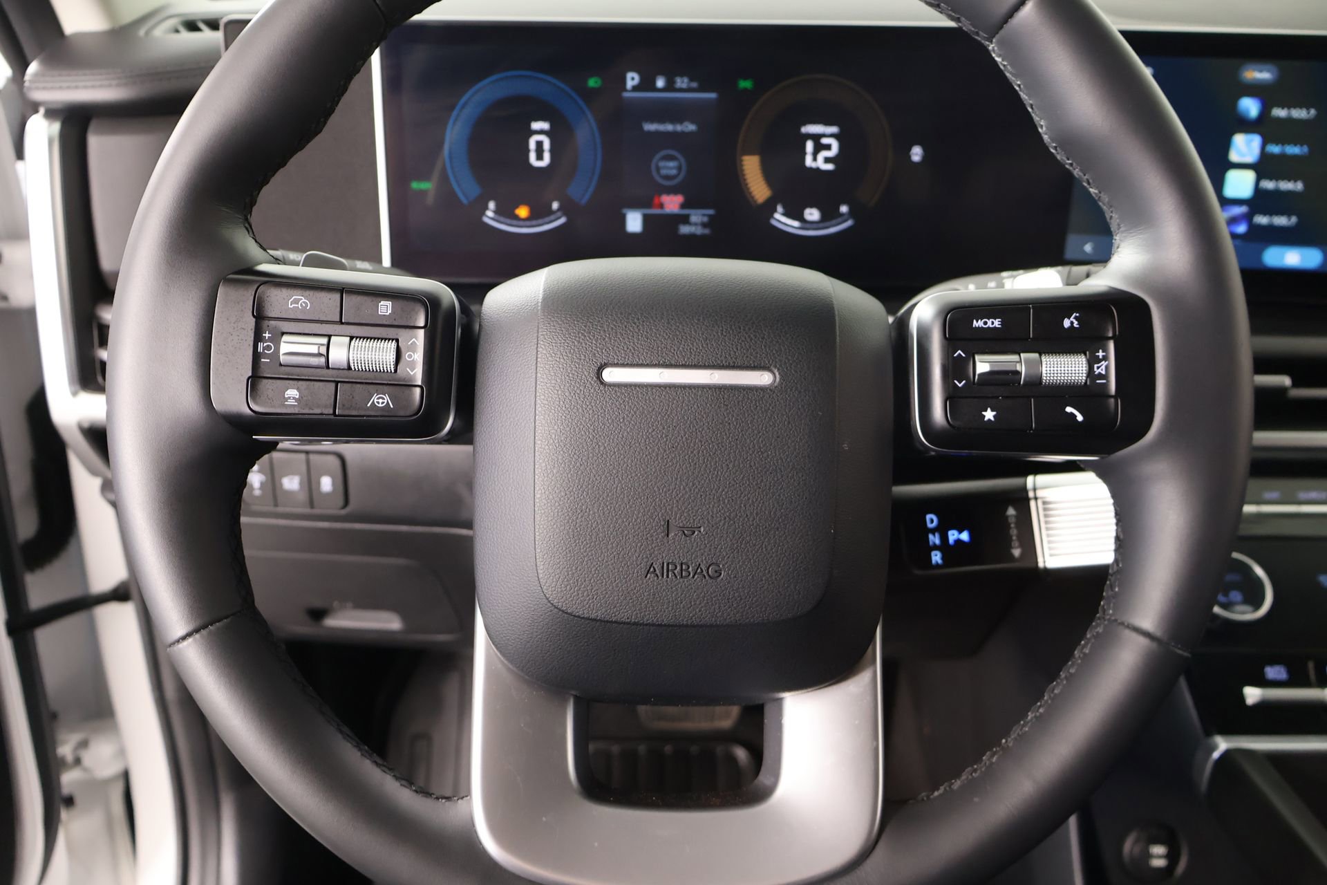 New 2026 Hyundai Santa Fe SE FWD image 3