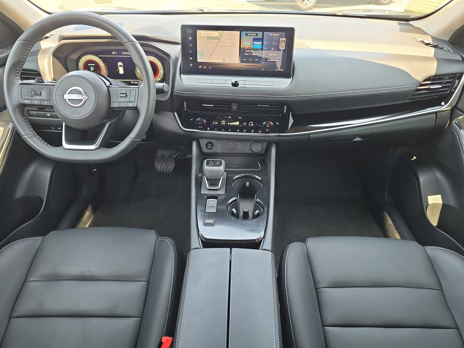 Used 2024 Nissan Rogue SL w/ SL Premium Package image 9