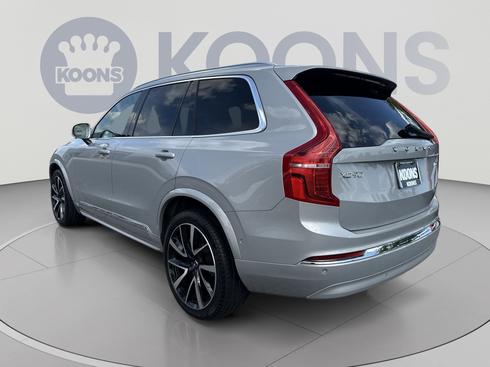 Used 2023 Volvo XC90 B6 Plus w/ Protection Package AWD/4WD image 4