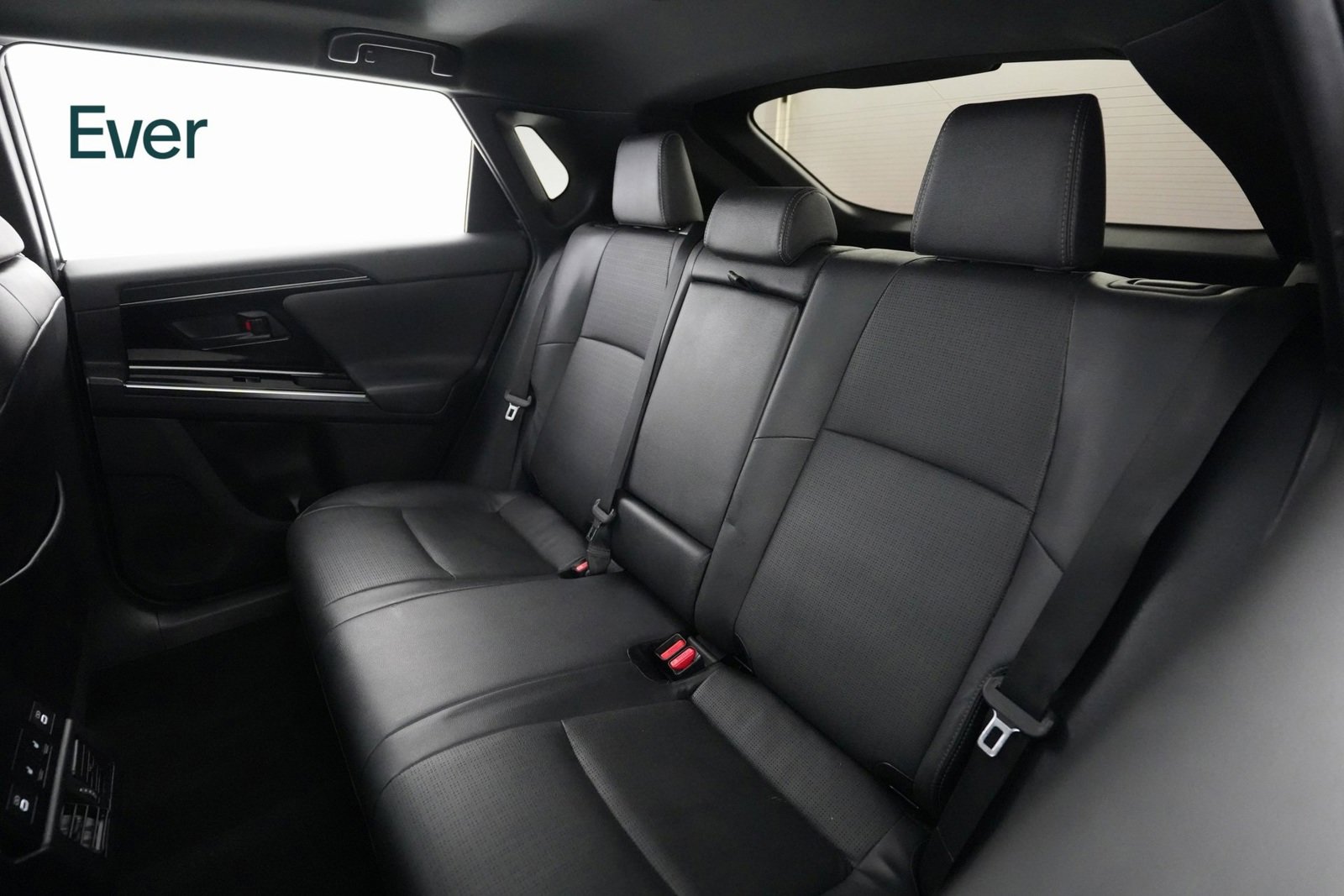 Used 2023 Toyota bZ4X Limited image 10