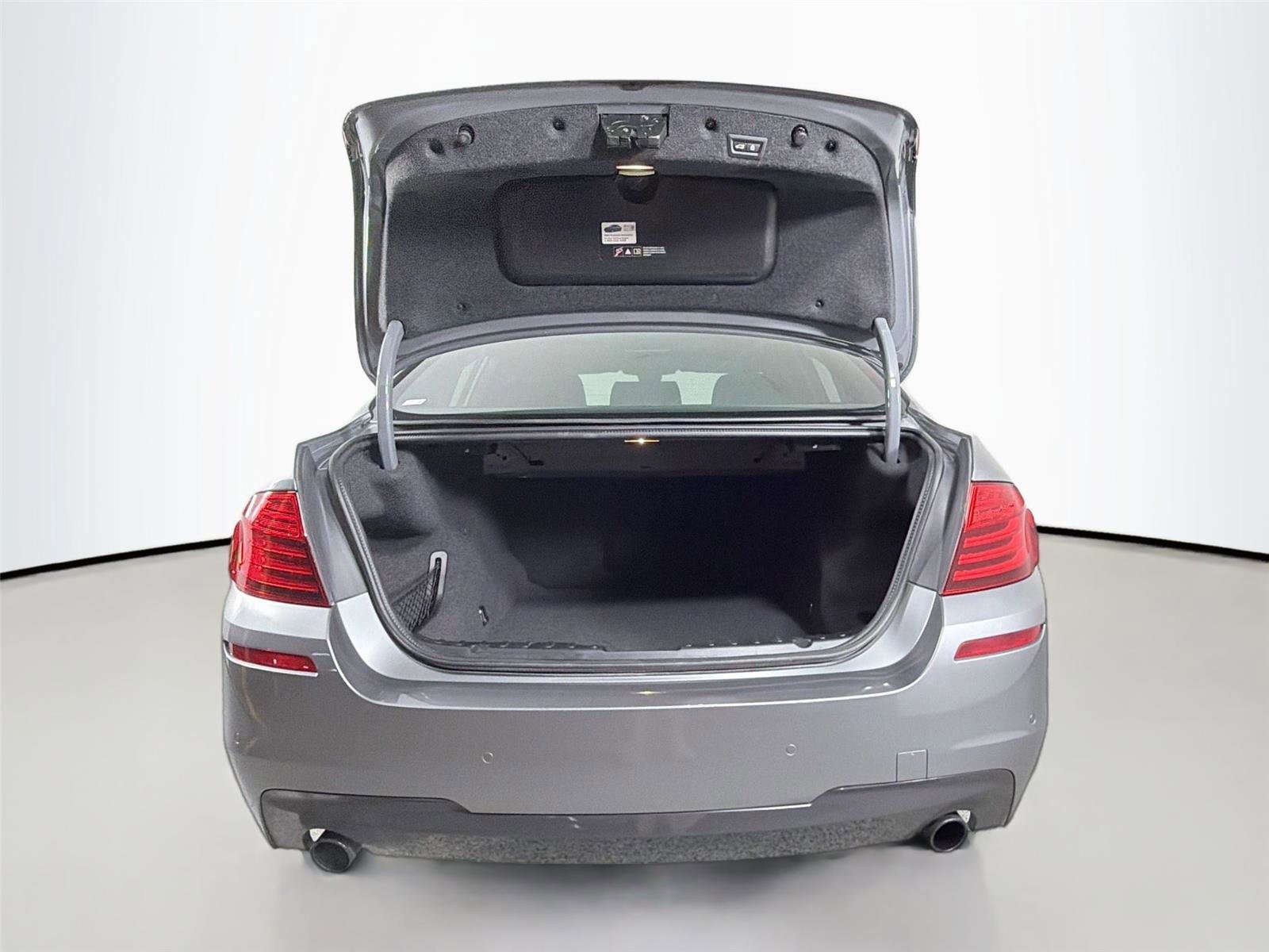 Used 2016 BMW 535i Sedan RWD image 26