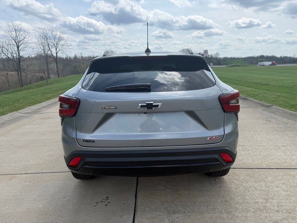 New 2026 Chevrolet Trax RS image 4
