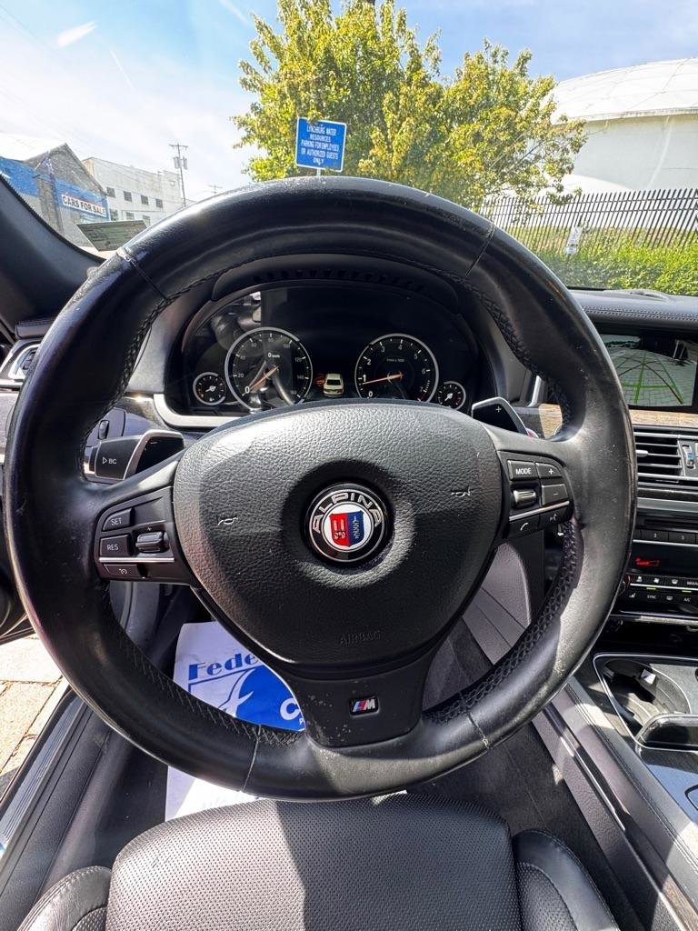Used 2014 BMW 750Li xDrive AWD/4WD image 17