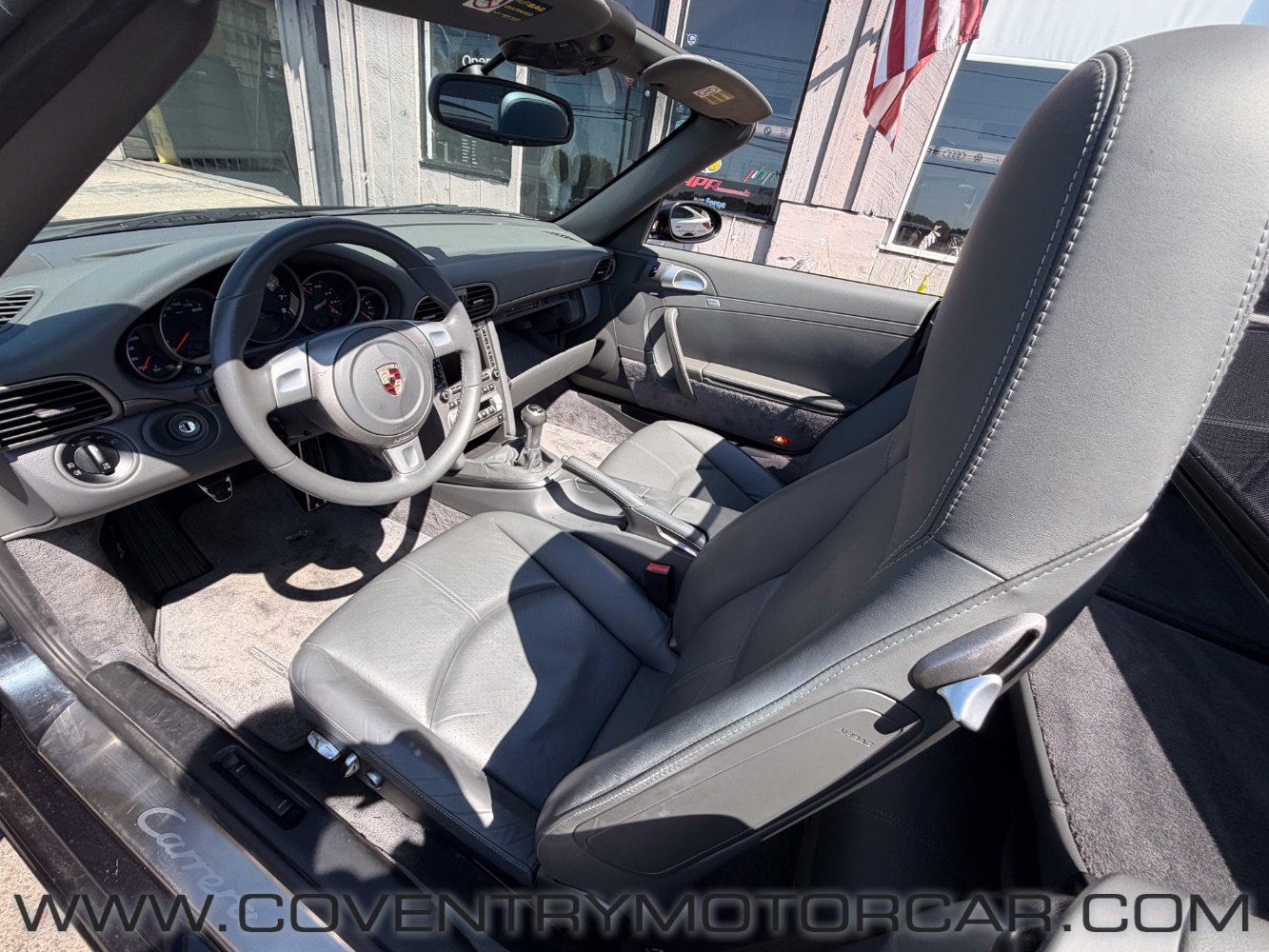 Used 2005 Porsche 911 Carrera RWD image 24
