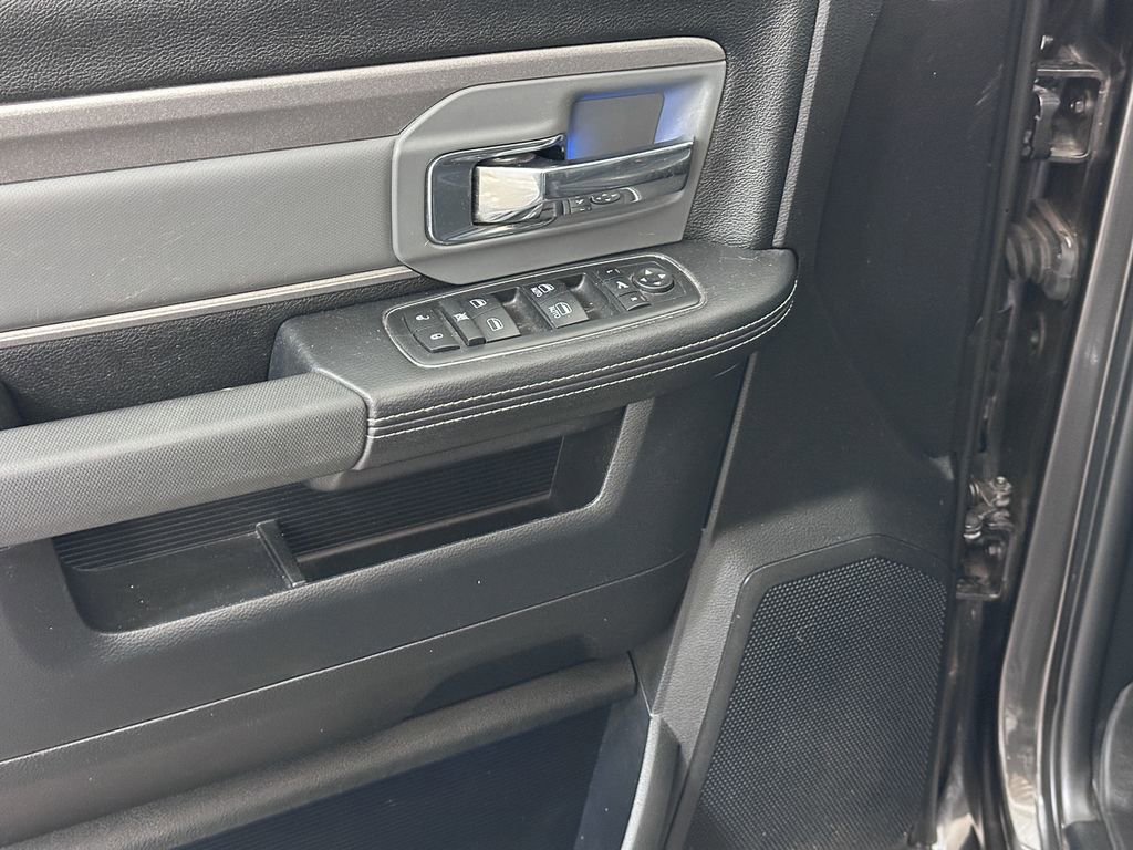 Used 2017 RAM 2500 Power Wagon w/ Leather & Luxury Group image 24