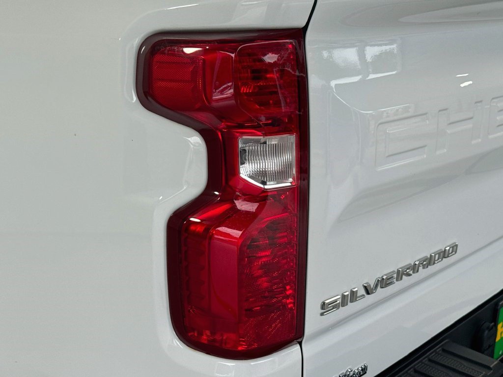 Used 2025 Chevrolet Silverado 1500 W/T w/ WT Value Package AWD/4WD image 33