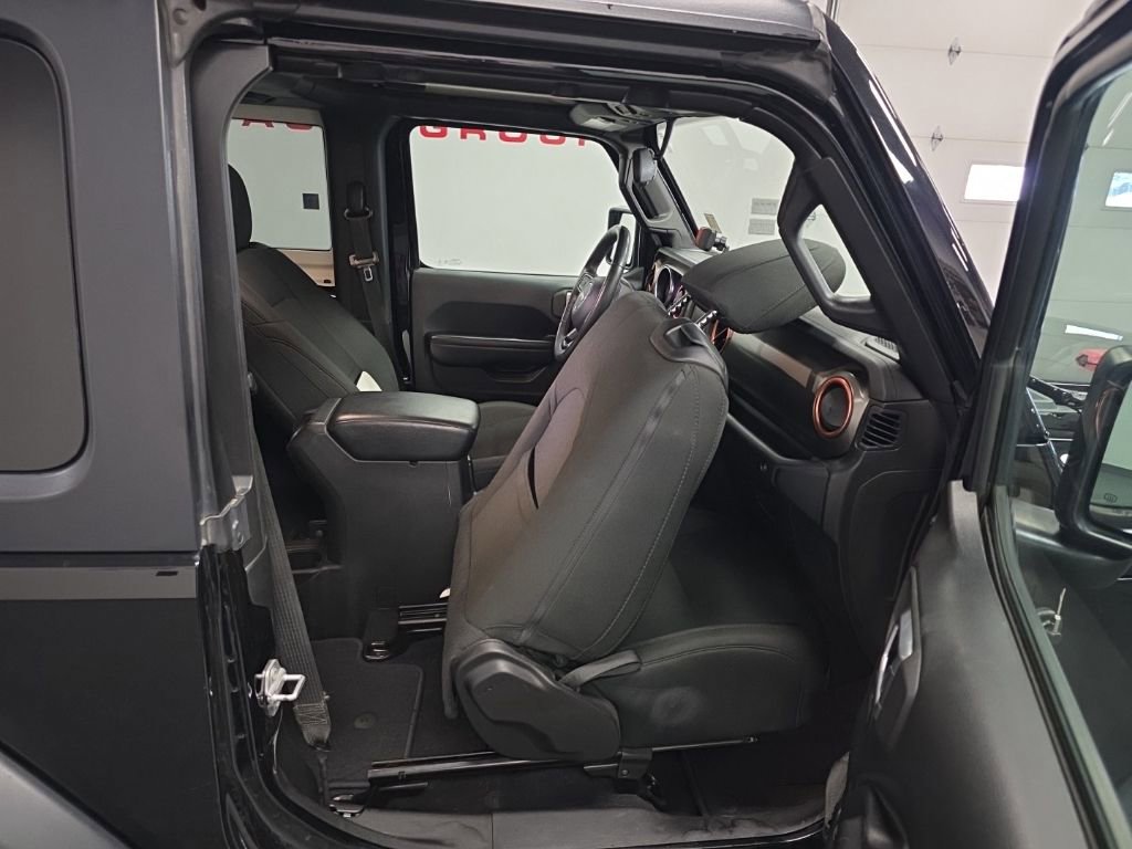 Used 2019 Jeep Wrangler Sport AWD/4WD image 29