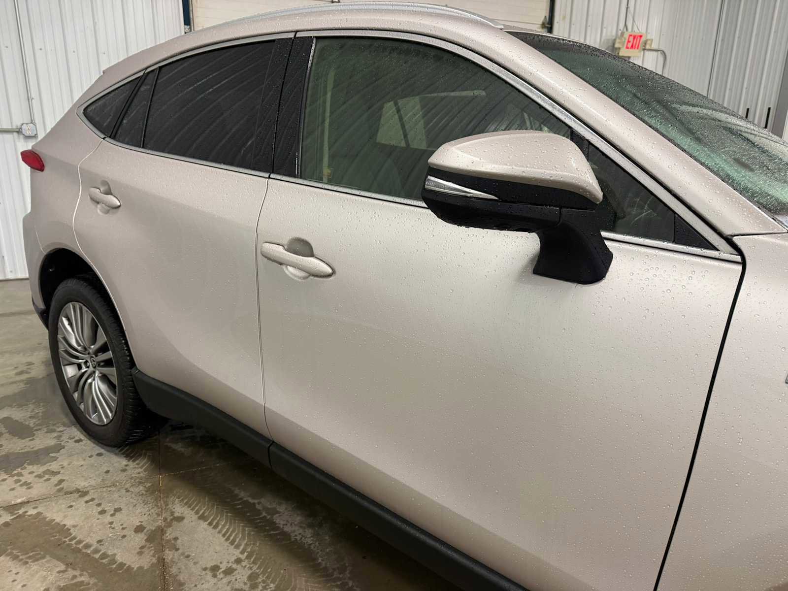 Certified 2021 Toyota Venza Limited image 11