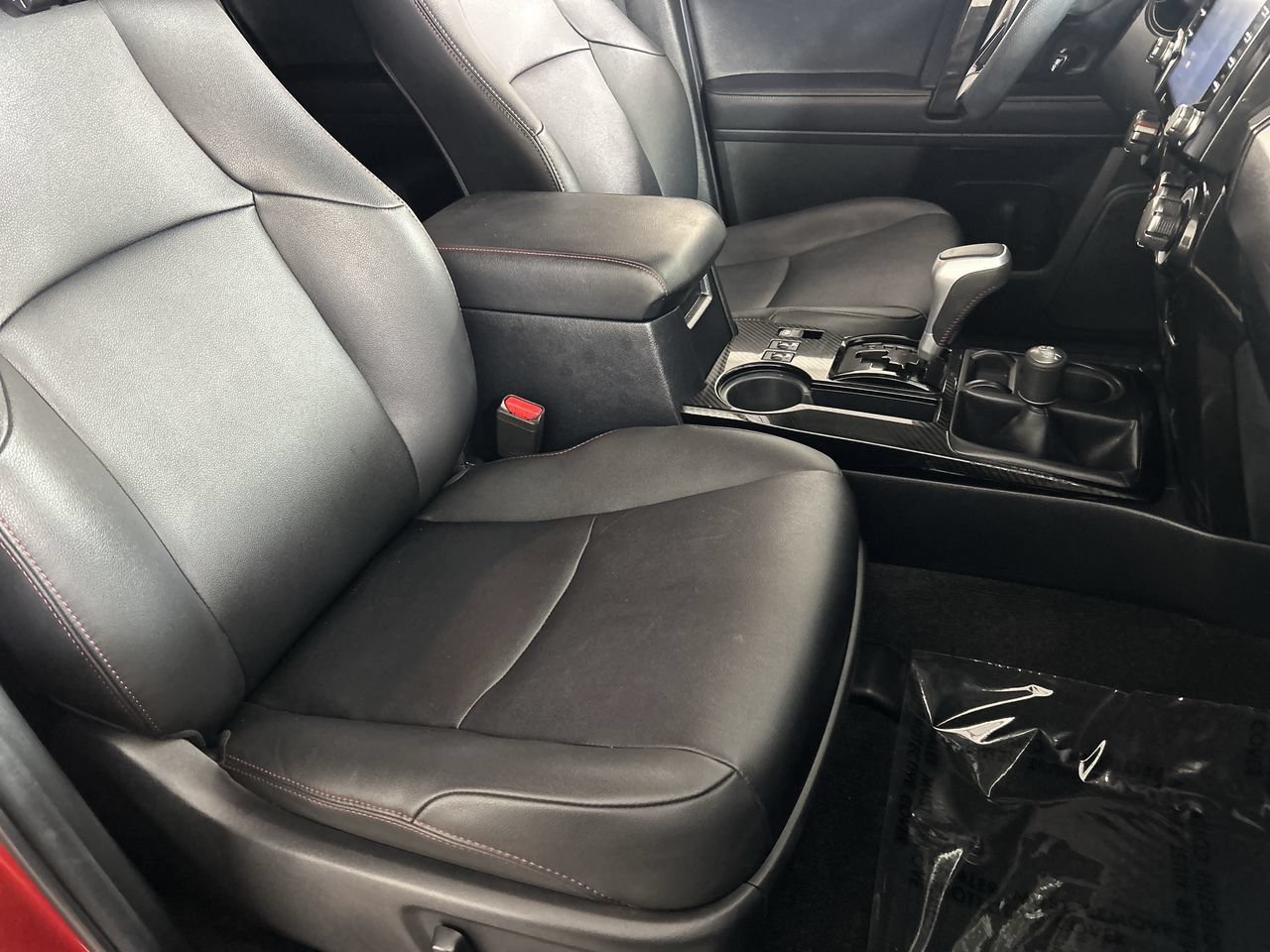 Used 2021 Toyota 4Runner TRD Off-Road Premium w/ Moonroof Package AWD/4WD image 27