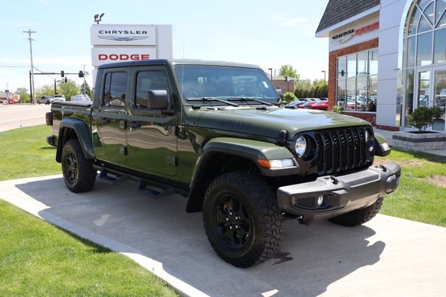 Used 2023 Jeep Gladiator Sport AWD/4WD image 3