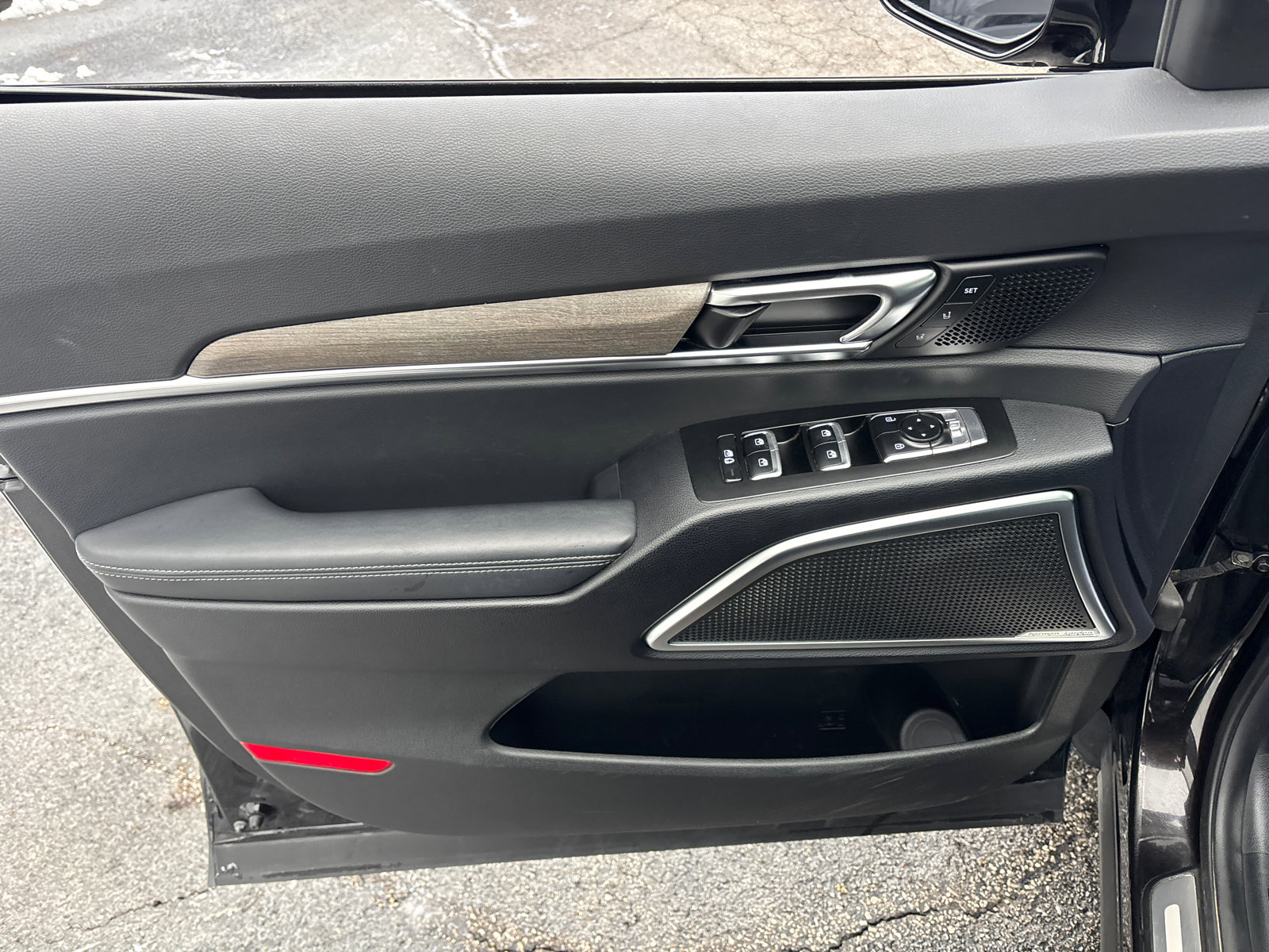 Used 2022 Kia Telluride SX w/ SX Prestige Package image 11