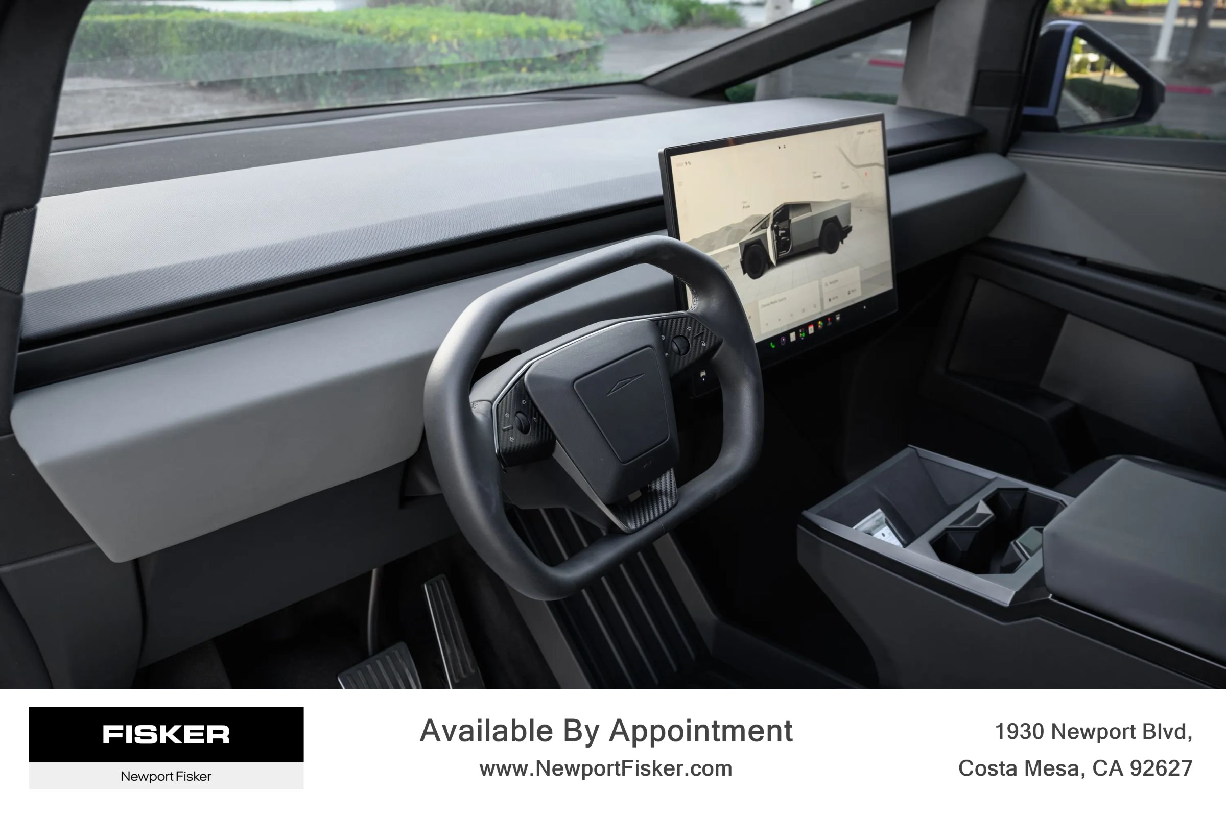 Used 2024 Tesla Cybertruck AWD Crew Cab image 13
