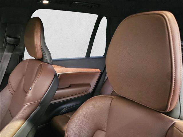 Used 2024 Volvo XC90 B5 Plus w/ Protection Package Premier AWD/4WD image 14