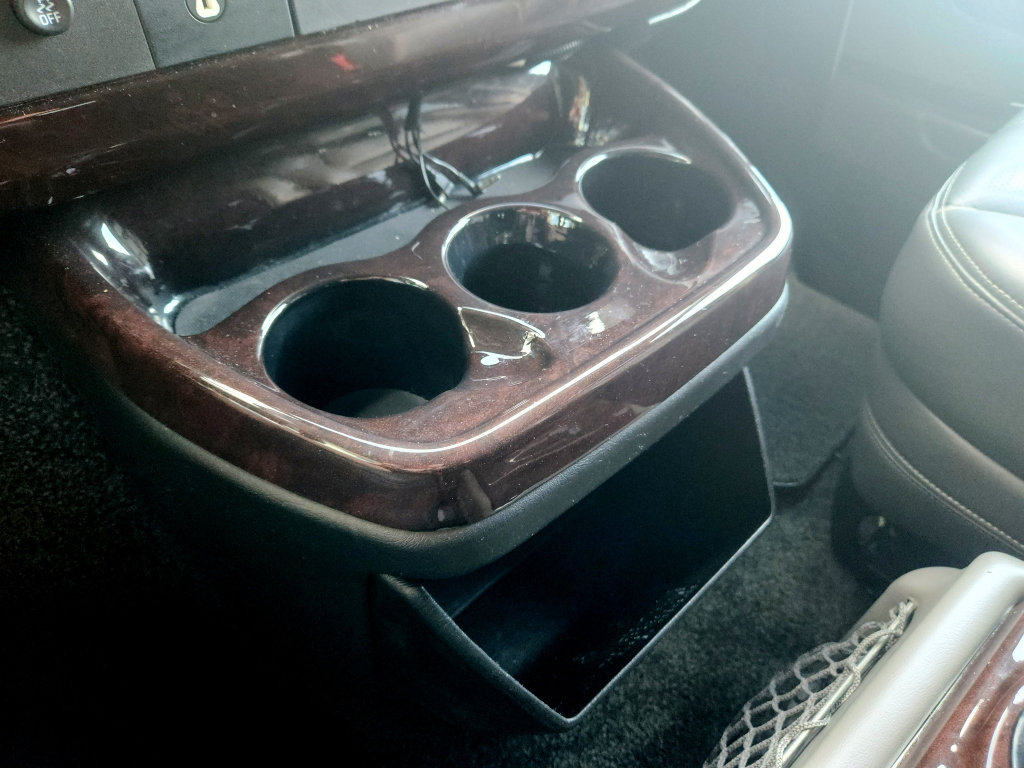 Used 2015 Chevrolet Express 2500 RWD image 32