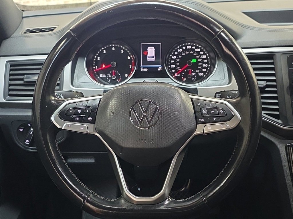 Used 2020 Volkswagen Atlas Cross Sport SE w/ Towing Package image 19