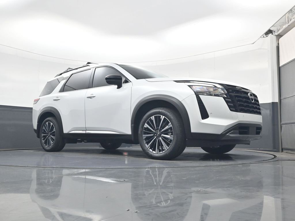 New 2026 Nissan Pathfinder Platinum image 15