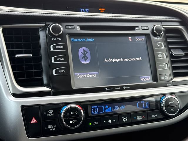 Used 2016 Toyota Highlander XLE FWD image 25
