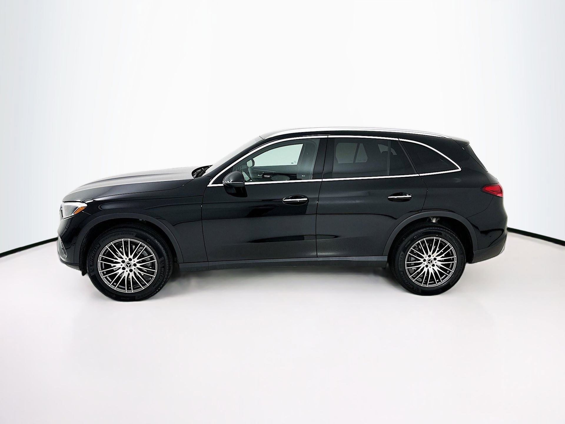 New 2026 Mercedes-Benz GLC 300 image 5