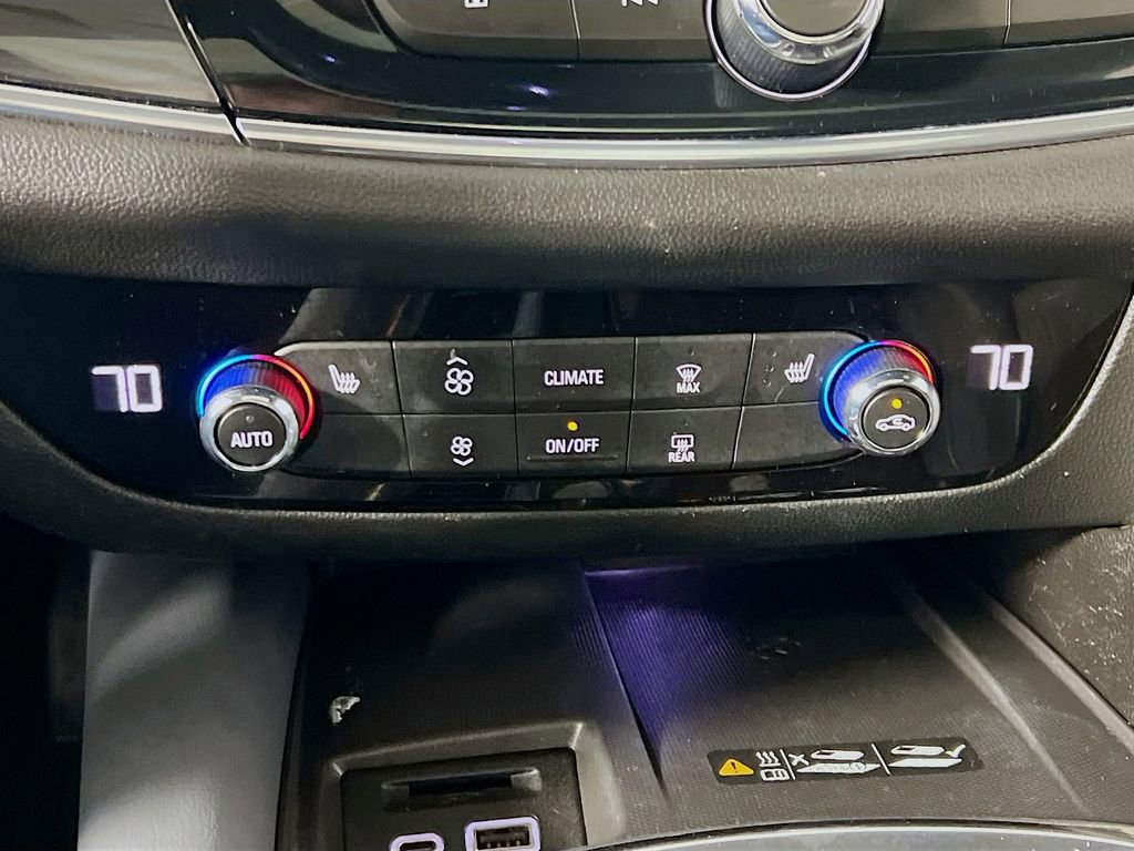 Used 2023 Buick Enclave Essence w/ Experience Buick Package image 15