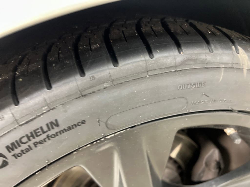 Used 2016 Chevrolet Camaro SS RWD image 10