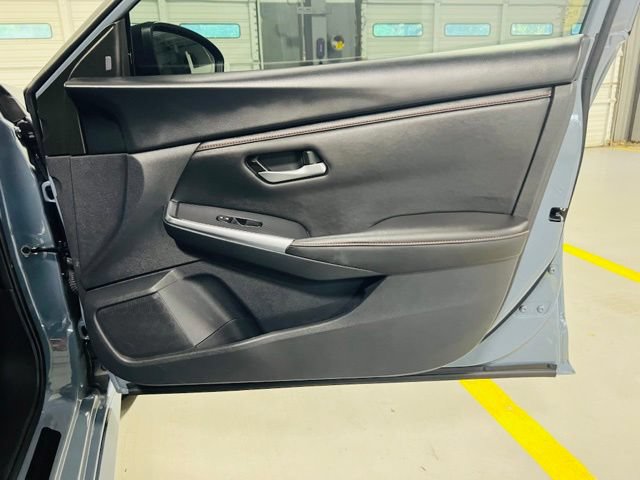 Used 2024 Nissan Sentra SR FWD image 35