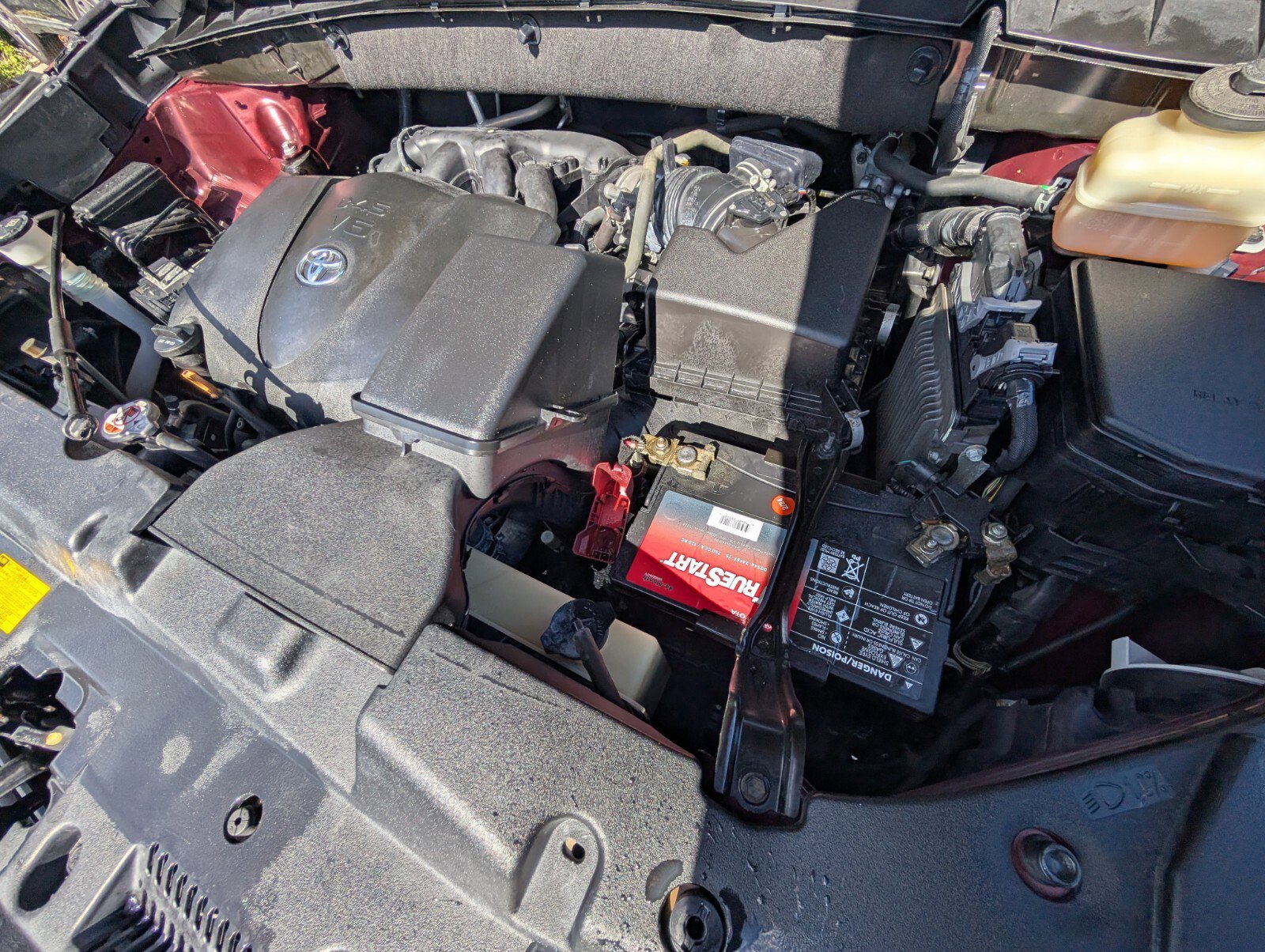 Used 2018 Toyota Highlander XLE image 23