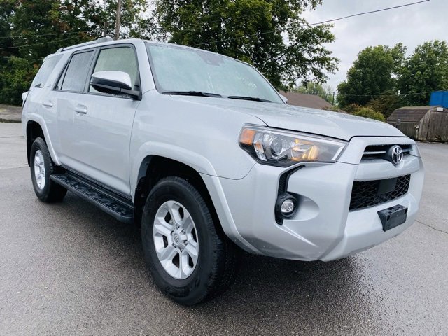 Used 2024 Toyota 4Runner SR5 image 4