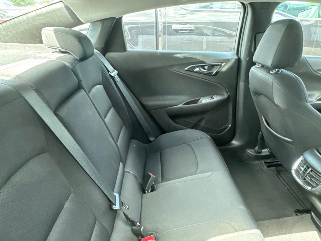 Used 2022 Chevrolet Malibu LT FWD image 11