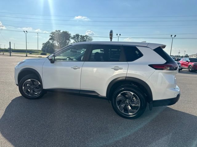 Used 2026 Nissan Rogue SV FWD image 27