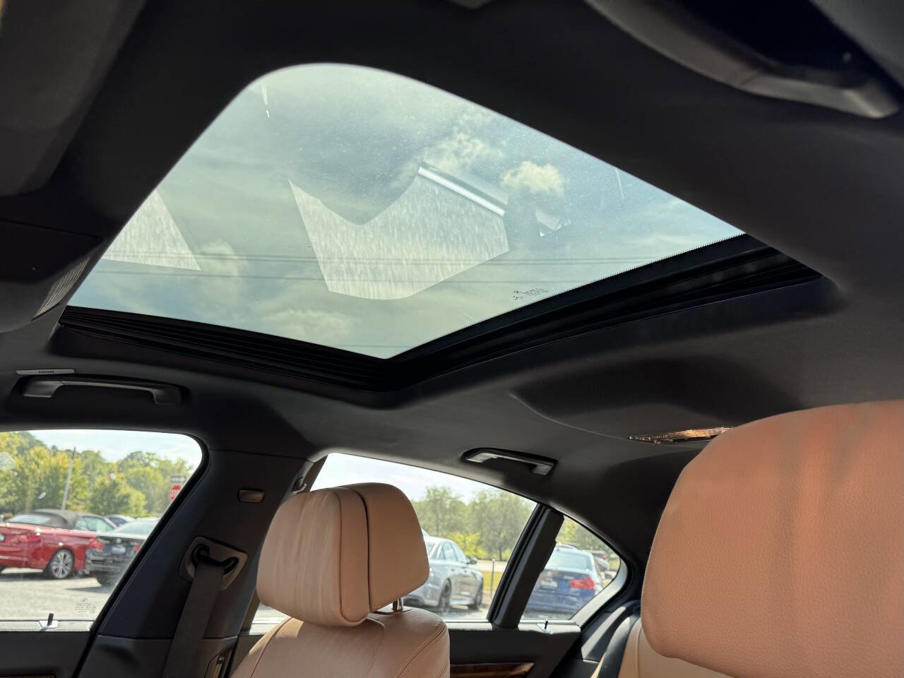 Used 2015 BMW 740i image 19
