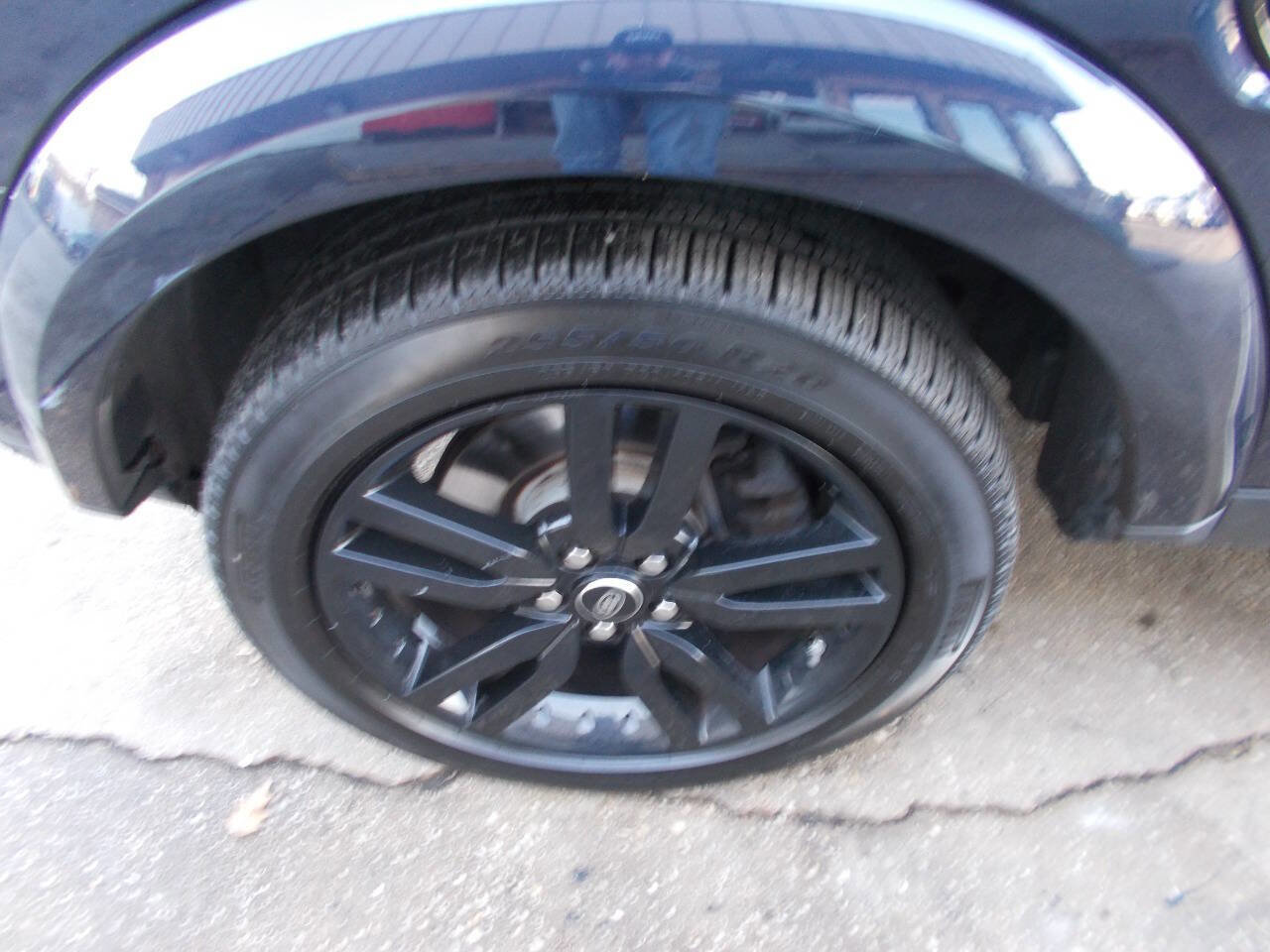 Used 2015 Land Rover LR4 HSE image 7