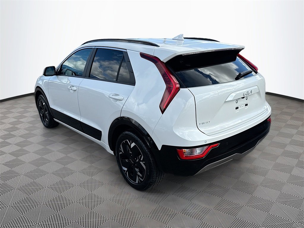 Used 2025 Kia Niro Wind w/ Wind Preserve Package image 8